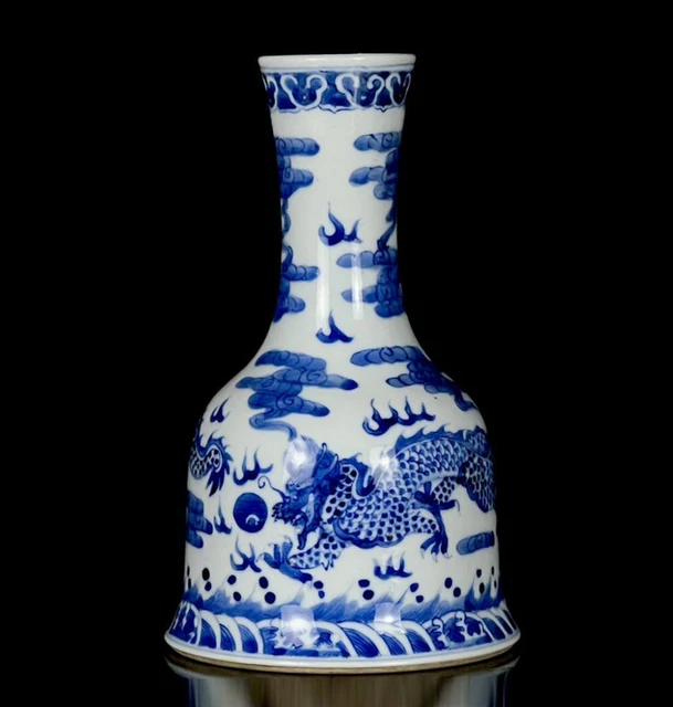 Old Rare Chinese Kangxi Marked Blue And White Porcelain Vase (X437)