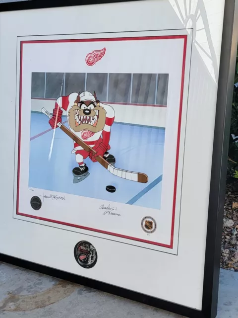 Looney Tunes Taz Detroit Red Wings NHL Hockey Litho Framed w/Yzerman Puck