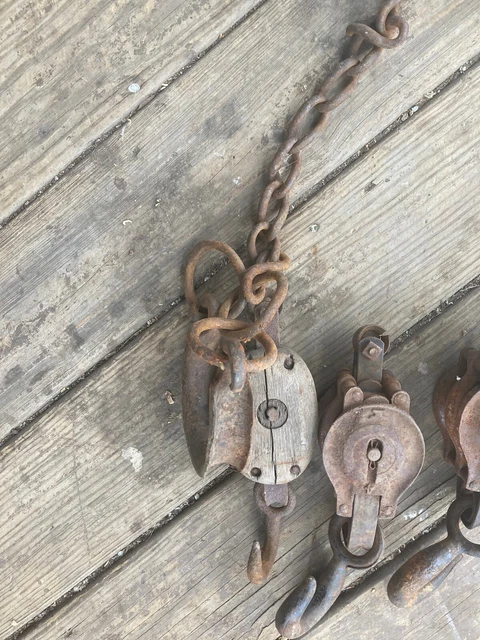 Old Vintage small Barn Pulley : Wood / Metal rustic antique 2