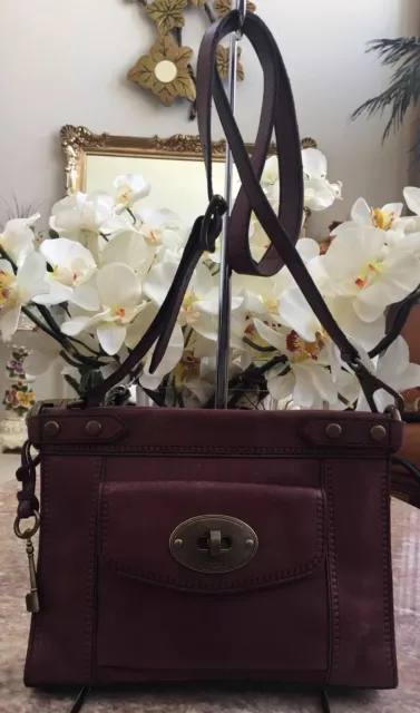 New Fossil Vintage Revival Convertible Leather Crossbody Bag MSRP $198 New Fossil Vintage Revival Convertible Leather Crossbody Bag MSRP $198