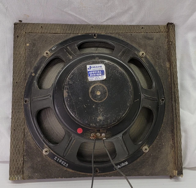 Jensen c12n Woofer Speaker used in Fender Guitar Amplifiers Amps (on orig board) Jensen c12n Woofer Speaker used in Fender Guitar Amplifiers Amps (on orig board)