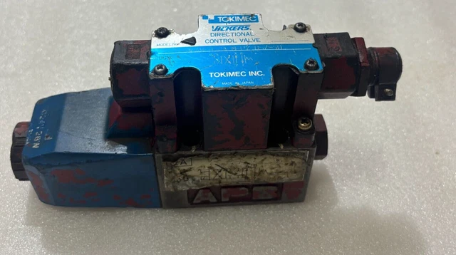 Tokimec VICKERS DG4V-3-2A-M-P7-H-7-50 Directional Control Solenoid Valve
