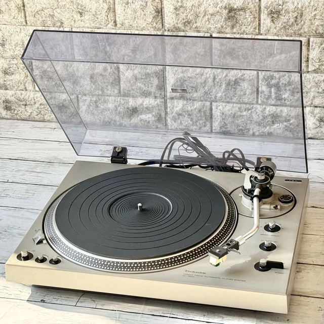 TECHNICS SL1600 RECORD Player Direct Drive Automatic Turntable