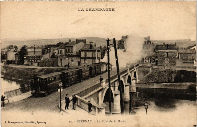 CPA AK ÉPERNAY - Le Pont de la MARNE (364887)