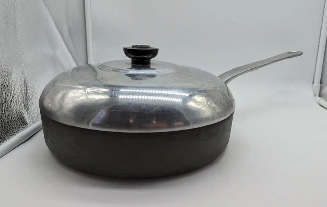 Magnalite Professional GHC Anodized Aluminum 10 Inch Skillet Pan w Lid