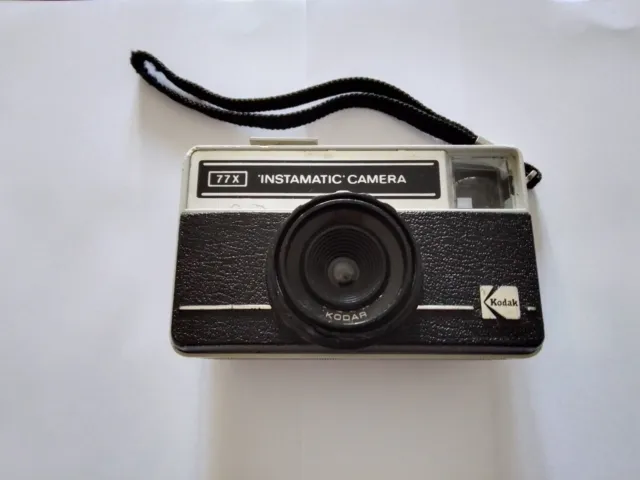 Macchina Fotografica Kodak Instamatic Camera 77x Anni 70 Vintage Discreto Stato