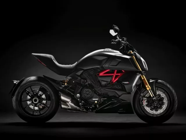 Ducati Diavel 1260 S Manuel Atelier Ou Réparation Revue Technique Sur Usb