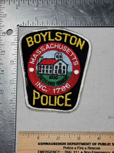 LE9B3 Police patch Massachusetts Boylston