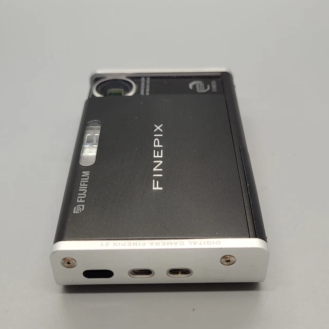 Fujifilm FinePix Z1 5,1 megapixel fotocamera digitale compatta testata nera 10