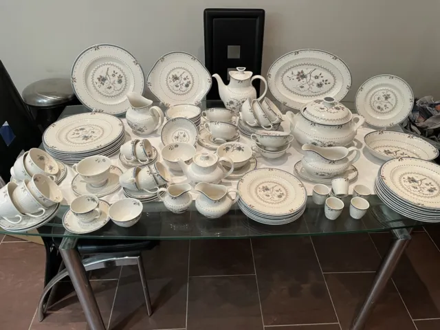 Royal Doulton Tischgeschirr Muster alte Kolonie, wahrscheinlich 1960er Jahre individueller Preis