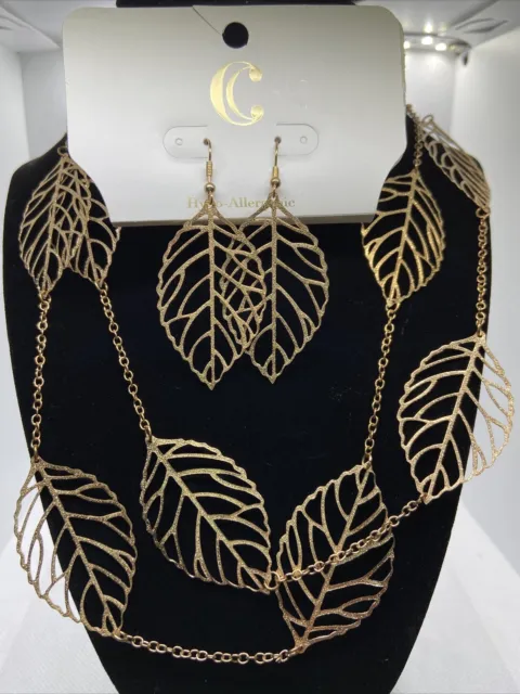 Charming Charlie Gold tone Necklace With Leaf And Leaf Earrings Costume Jewelry