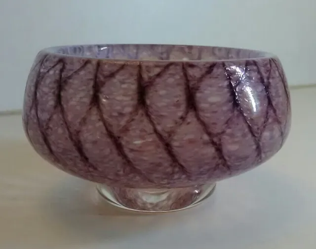 Beautiful Small Teign Valley? Pink Lattice Design Art Glass Hand Blown Bowl