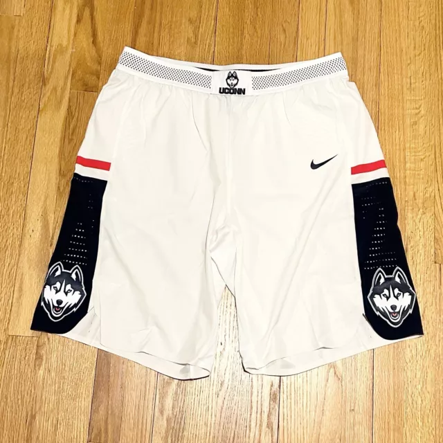 Nike UConn Huskies Team Issued 2017-18 Mens Size 44 Long White Basketball Shorts