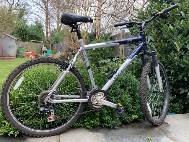 GIANT ROCK 26型 アルミ 21速 400mm MTB GIANT ROCK 26型 アルミ