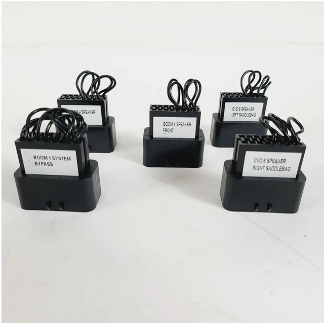 HARLEY DAVIDSON BOOM Audio Amplifier Bypass Plug Set & Wiring Harness