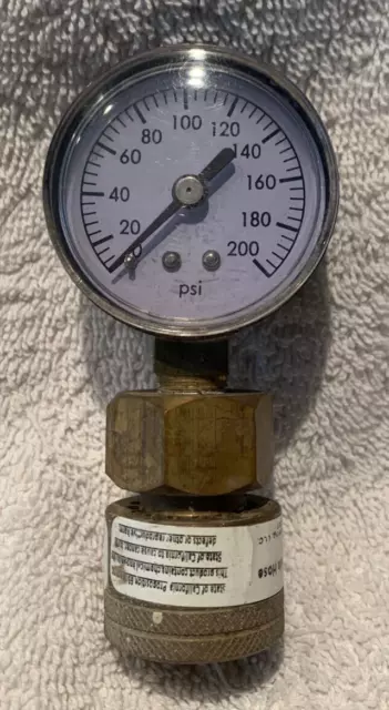 Water Pressure Test Gauge 200 PSI w/backflow prevention 3/4" hose connection