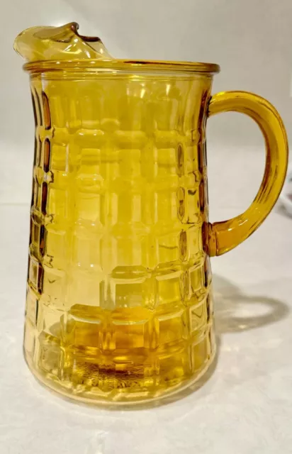 VTG ANCHOR HOCKING Amber Glass Ice Lip Pitcher Waffle Pattern PRISTINE COND.