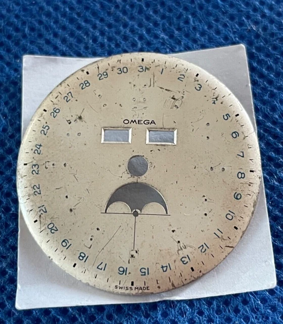 VINTAGE OMEGA COSMIC Triple Date Moonphase Calendar Dial 32mm