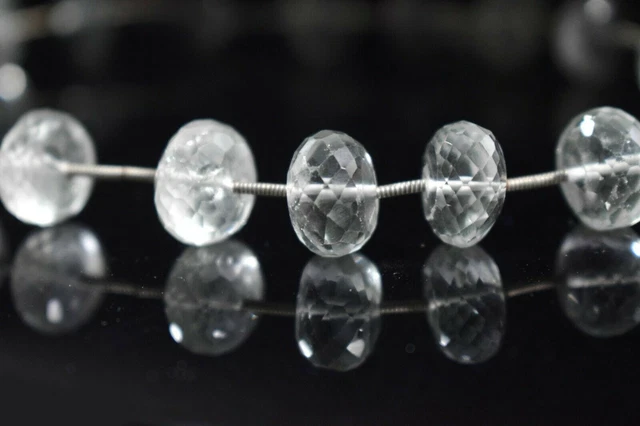 Perles de pierres précieuses en vrac de forme ronde à facettes en cristal...