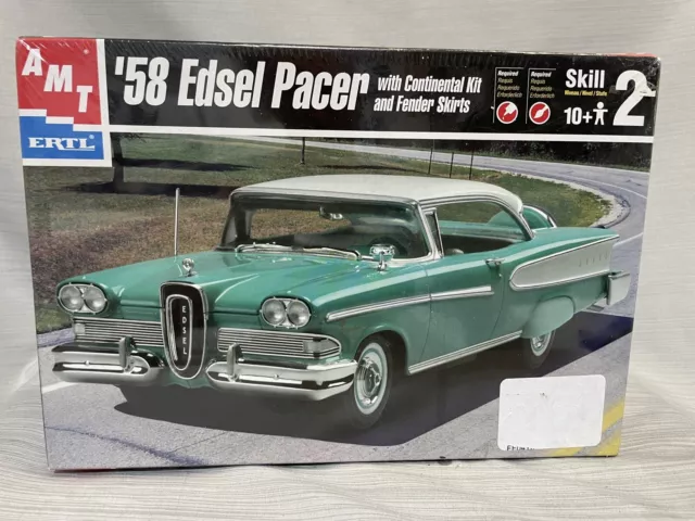 AMT '58 Edsel Pacer Continental Kit Fender Skirts #30033  New Sealed 1:25 scale