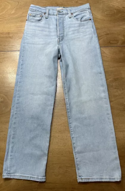 Levis Women's Ribcage Straight Jeans Blue Stretch Button fly EUC Size 28x 27