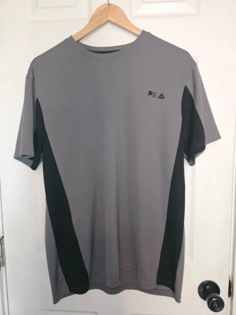 Fila Sport Men's Size L Gray Short Sleeve Athletic Crew-Neck T-Shirt-NWOT