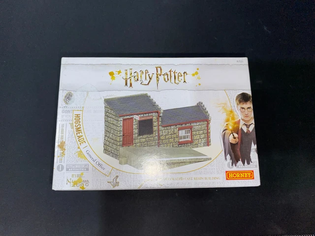 Hornby – Bureau Général Gare De Hogsmeade – Harry Potter, Bâtiment Résine Échelle 00, Accessoire Réseau Ferroviaire
