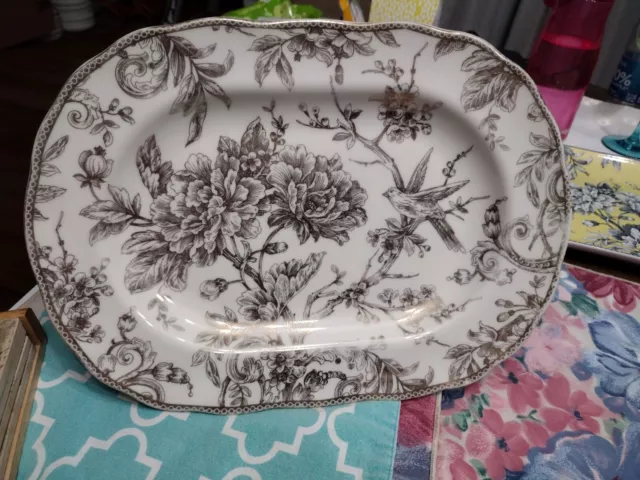 222 fifth fine porcelain/fine China 'Adelaide' Serving Plate/ Platter Gold