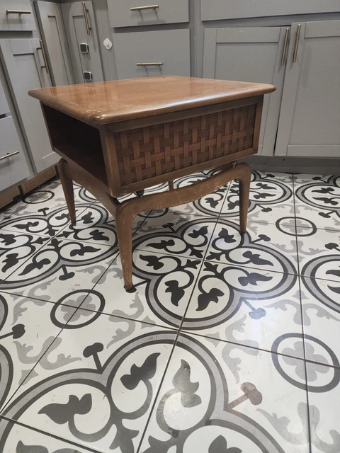 Vintage Mid Century Modern Lane Furniture Weave End Table 24" x 22" x 22" #90806