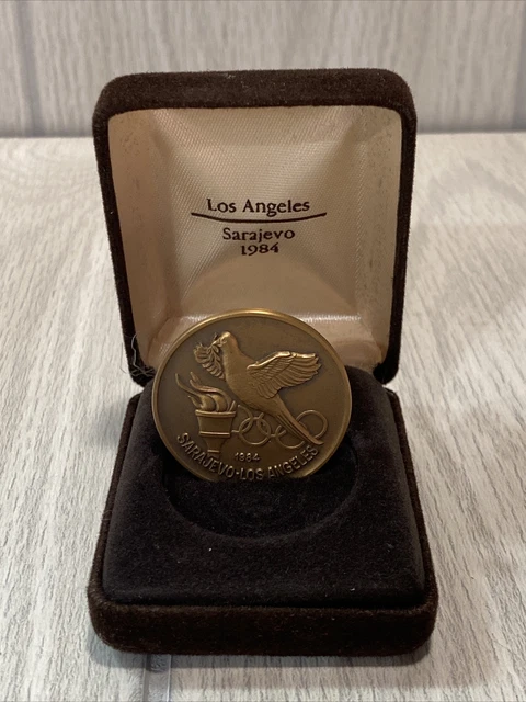 1984 SARAJEVO Winter Olympic BRONZE FRIENDSHIP Volunteer Participation MEDAL 1984 SARAJEVO Winter Olympic BRONZE FRIENDSHIP Volunteer Participation MEDAL