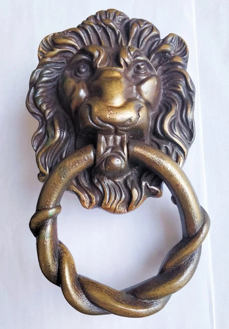 Superbe Ancien Heurtoir De Porte En Bronze Tête De Lion Et Anneau Torsadé