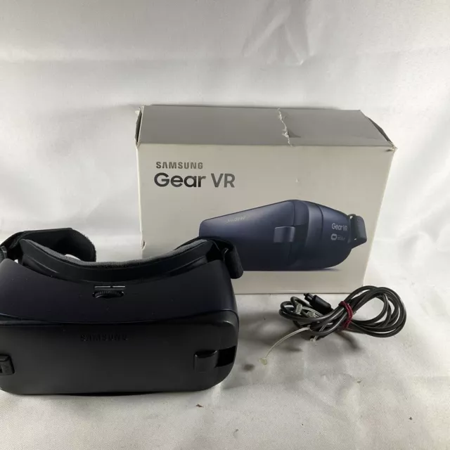 Samsung Gear VR Goggles Powered By Oculus Blue & Black Headset