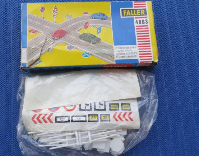 Faller AMS 4063 ~~ Verkehrszeichen-Set in OVP, 60er Jahre Spielzeug