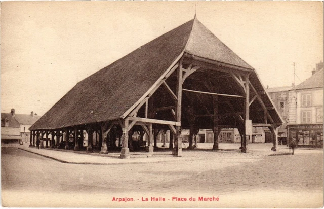CPA Arpajon La Halle Place du Marche (1360007)