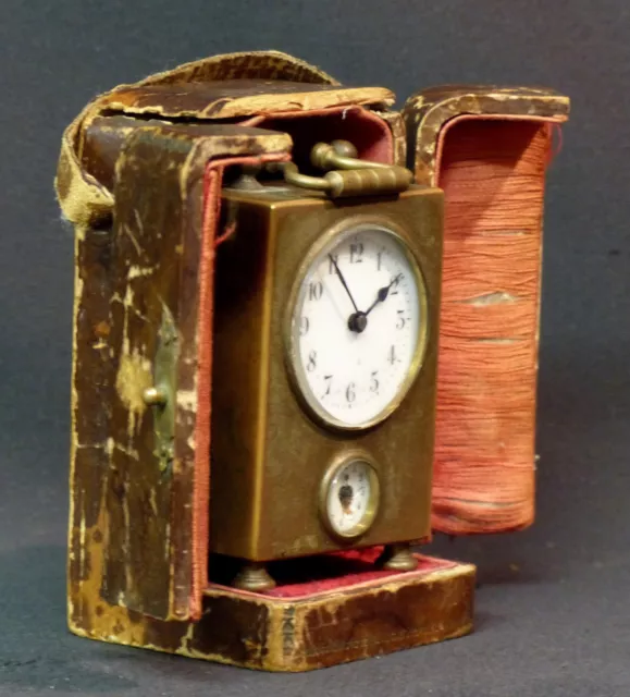 A 1900 pendulette de voyage miniature 7cm dans son écrin réveil horloge clock 2