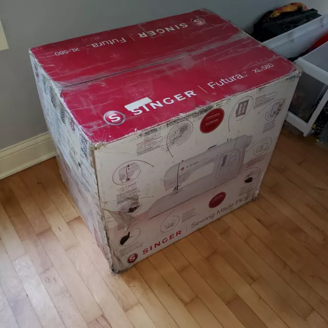 MÁQUINA DE COSER Y BORDAR SINGER FUTURA XL-580 *Nueva en caja*