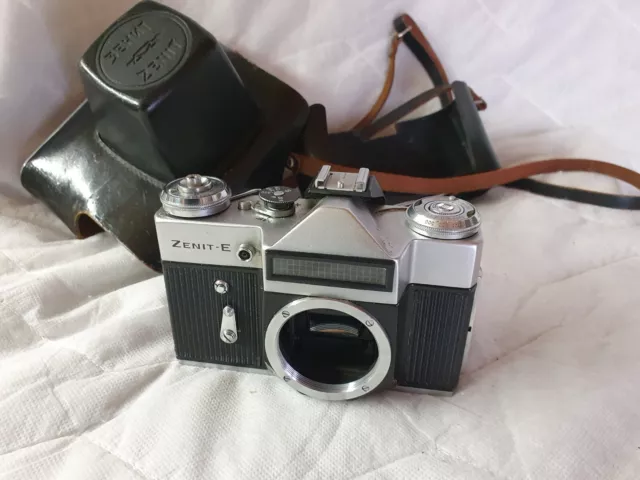 Zenit E 35mm Camera Vintage