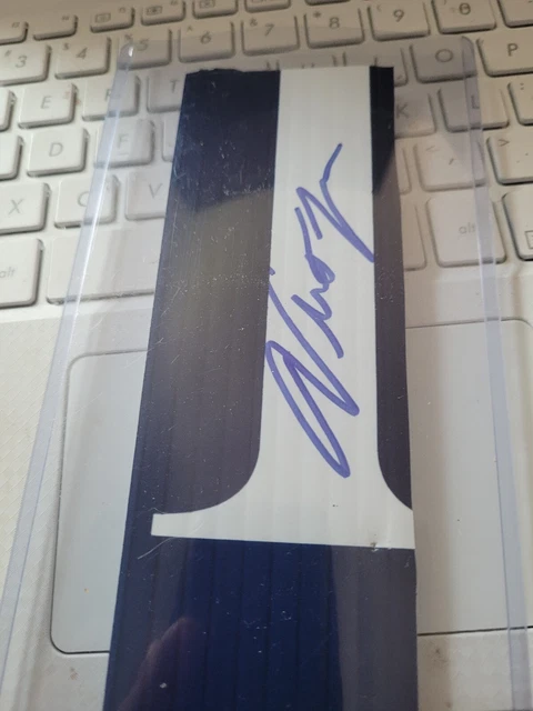 Newt Gingrich Autograph Part of campain sign