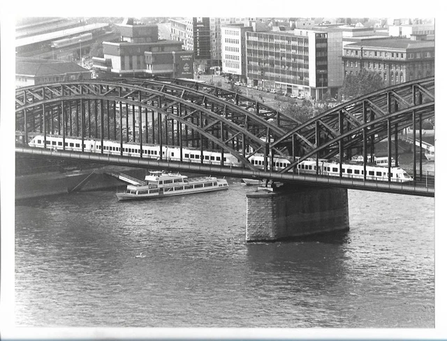 C5417/ Lufthansa Airport Express Hohenzollernrücke Köln Foto 1983 Eisenbahn