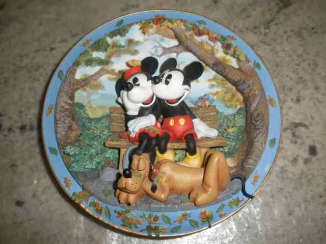 Disney Mickey Minnie Pluto Friendship Makes You Warm All Over  Bradford 3D Plate