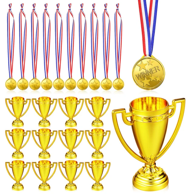 18 Pcs Trophée Trophées En Plastique Du Gagnant Jouet Mini-jouets
