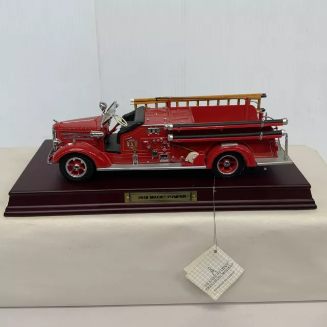 Vintage 1948 Mack Fire Engine Pumper Truck  w/Base 1.32 Scale CA-330