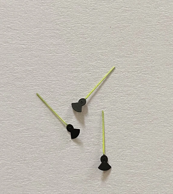 NEUF DE STOCK AIGUILLE DES SECONDES BLANCHE ET NOIRE POUR LIP RUDI