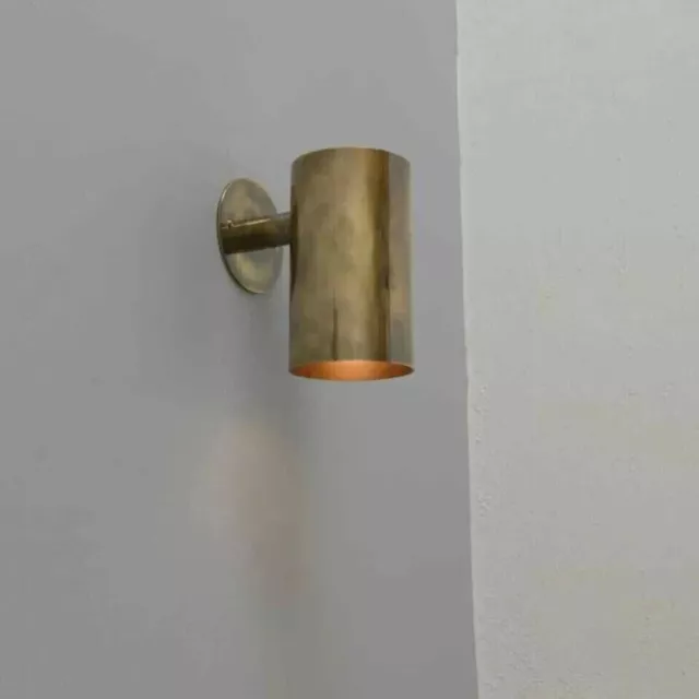 Zylindrische Wandleuchte aus rohem Messing, italienische Mid-Century-Lampe