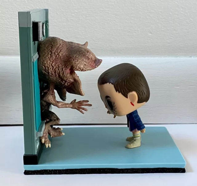 Funko Pop! MOVIE MOMENTS: Stranger Things - Eleven And Demogorgon 727
