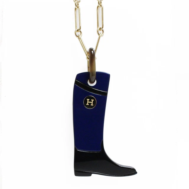 Showpiece Hermes Amulet Lacquer Cavalier Necklace Pendant Buffalo Horn Soir Snub Showpiece Hermes Amulet Lacquer Cavalier Necklace Pendant Buffalo Horn Soir Snub