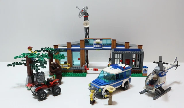 LEGO CITY 4440 Forest Police Station 100 Complete w Instruction