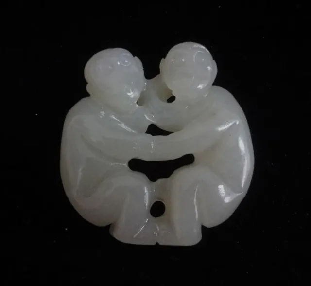 Very Fine Old Chinese Hand Carving Two Monkeys White Nephrite Jade Pendant