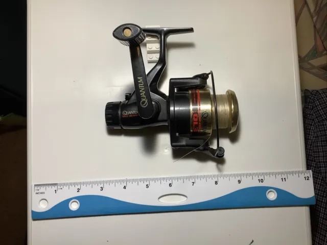 Fishing Reel( SPINNING)  ( QUANTUM ) QL3 L/R Cranking / Long Handel ( Exl Cond)