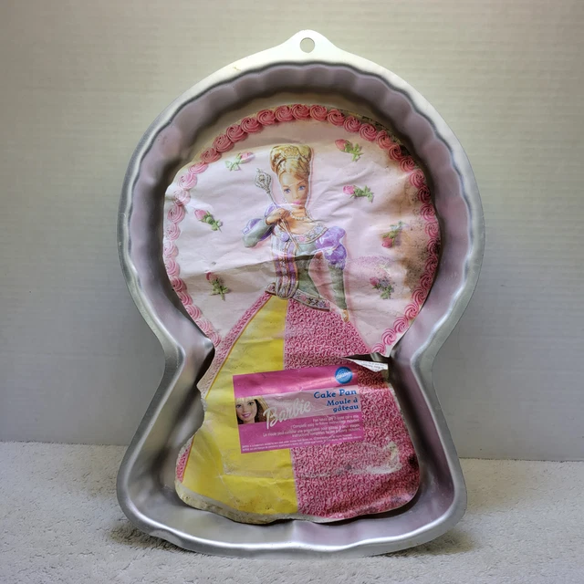 Wilton Barbie Princess Cake Pan 2105 - 8900 Mattel Inc. 2000 Dreamtime Queen